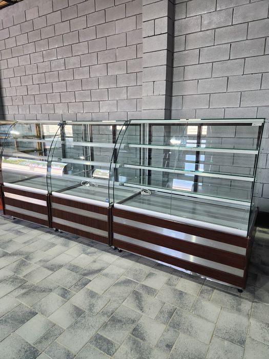 Кондитерські вітрини Польша