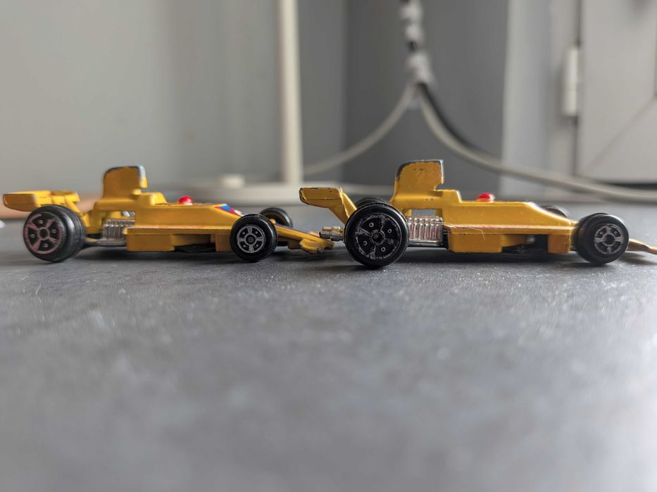 Yatming - Lola T370 - No. 1311 x2