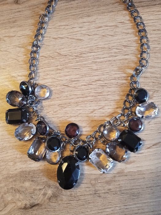 Naszyjnik damski Avon