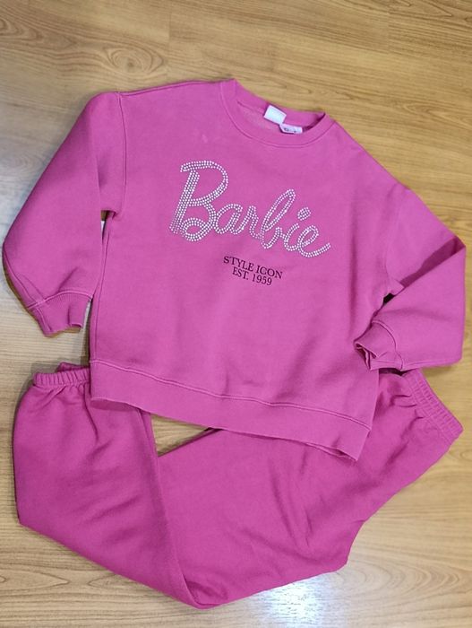 Костюм для дівчинки.