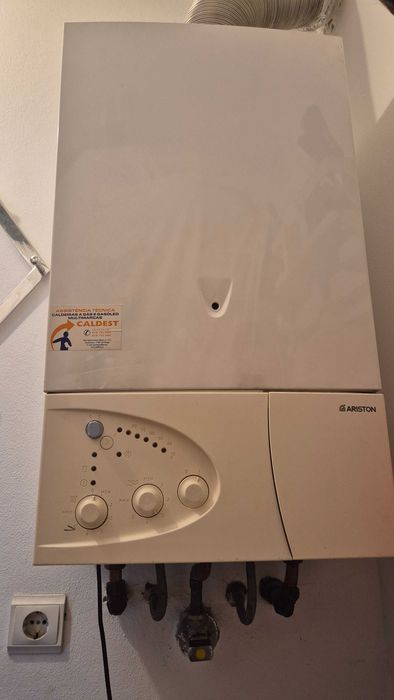 Caldeira gás e radiadores para aquecimento