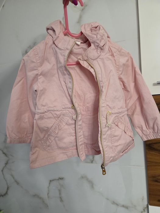Kurtka przejściowa h&m i czapka Sky
