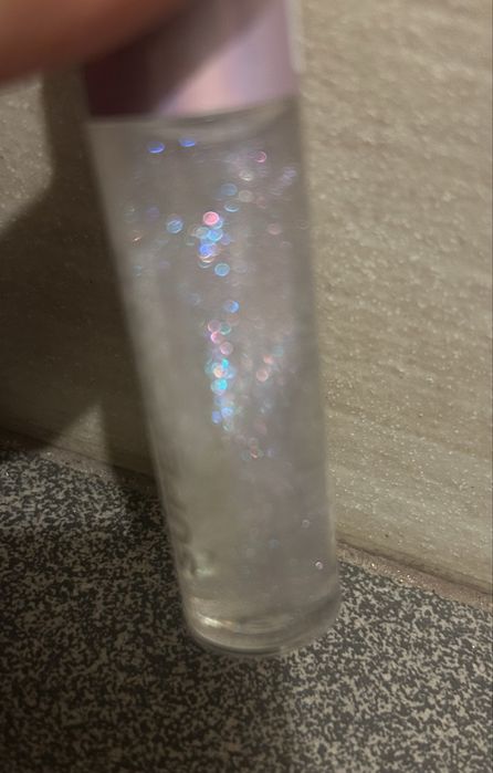 Olejek do ust Julii Żugaj