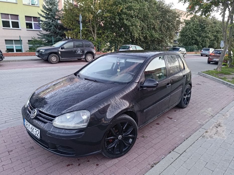 Sprzedam Golf 5 / 1.6 benzyna !!!