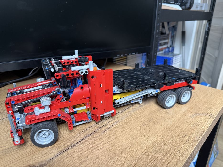 Lego Technic 8109 Ciezarowka z plaska platforma