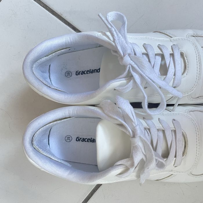 Sneakesy Graceland 39 biale