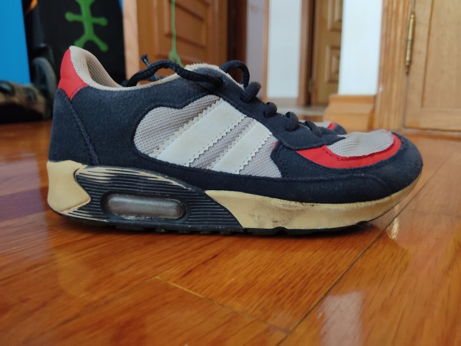 Tênis n° 33 bom estado