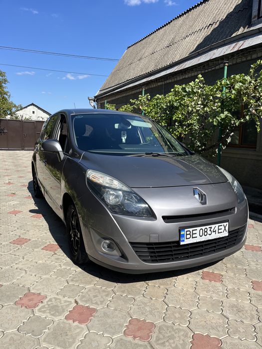 Renault Grand Scenik