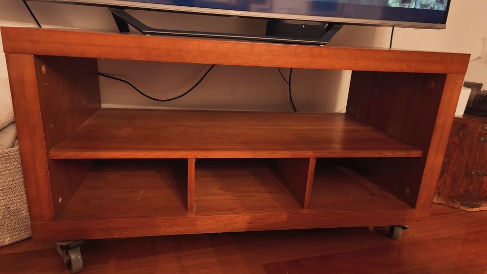 Móvel TV  c/ 107*50*60cm
