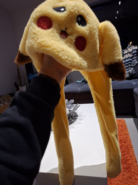 Czapka Pikachu z ruchomymi uszami