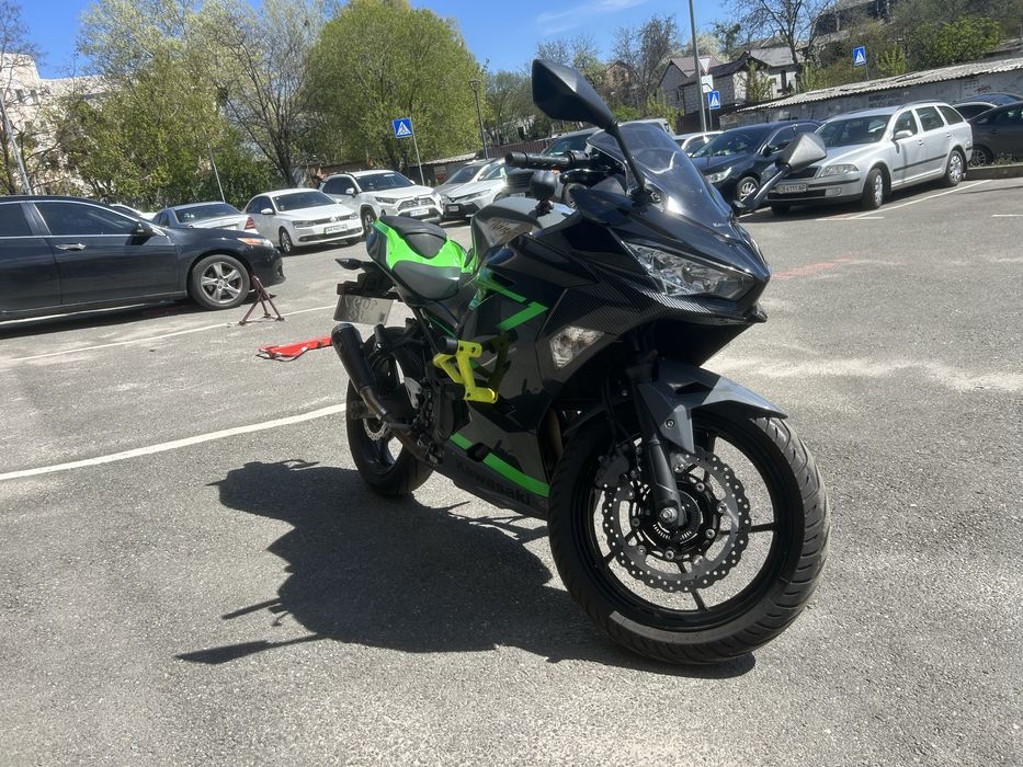 Kawasaki ninja 400 2018