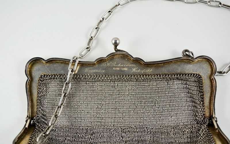 Bolsa de senhora em prata inglesa