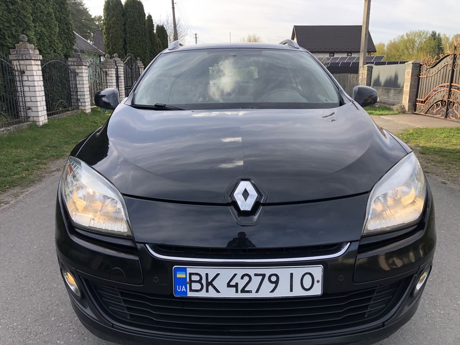 Подам рено меган 2012 рік