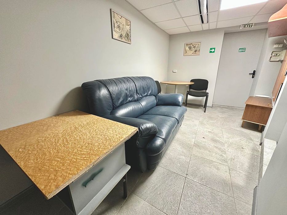 Офіс кабінет 12м2 приміщення юридична адреса Саперно-Слобідська 8