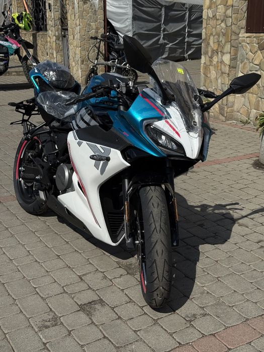 Мотоцикл CFMOTO 250SR LITE