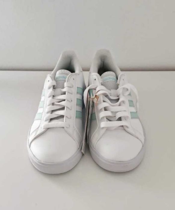 Ténis brancas ADIDAS mulher 38 - novas, por estrear