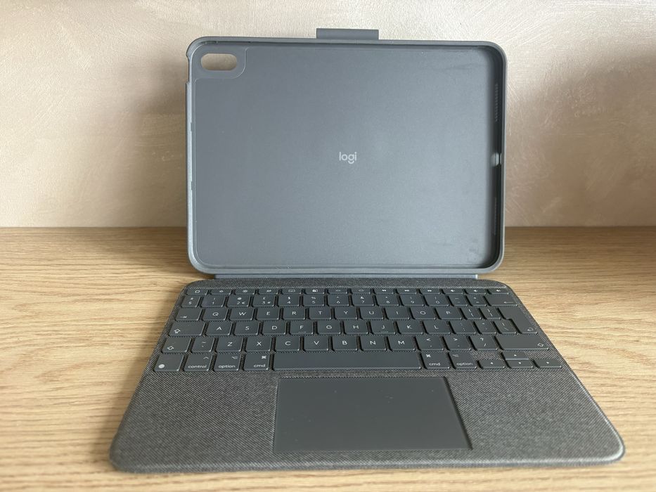 Klawiatura logitech ipad 10gen
