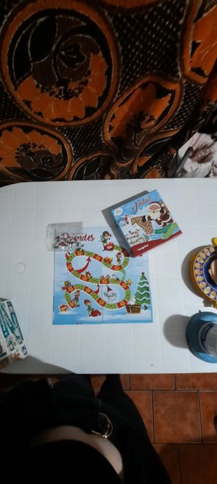 Jogo de tabuleiro e jogos de divertimento