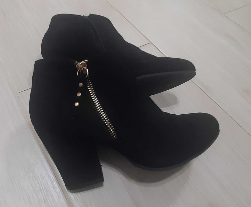 Eleganckie czarne  buty