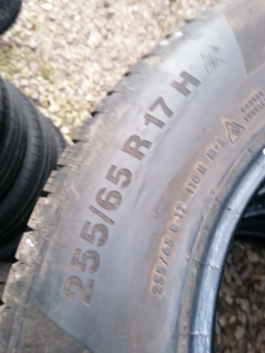 255/65/17 Continental zimowe