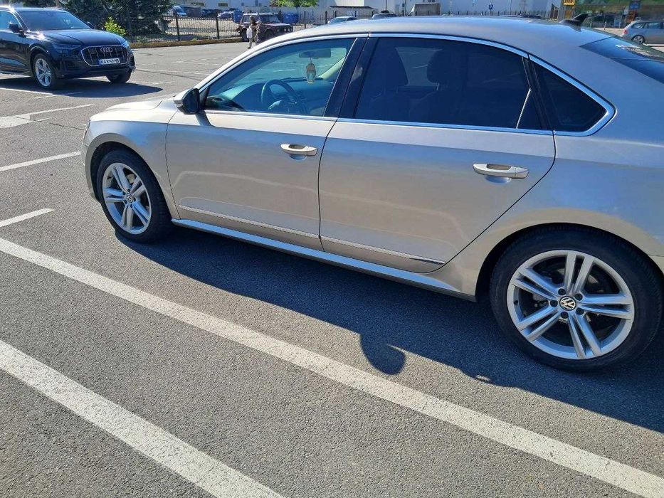 Продам Volkswagen Passat NMS SEL Premium 2.0 TDI
