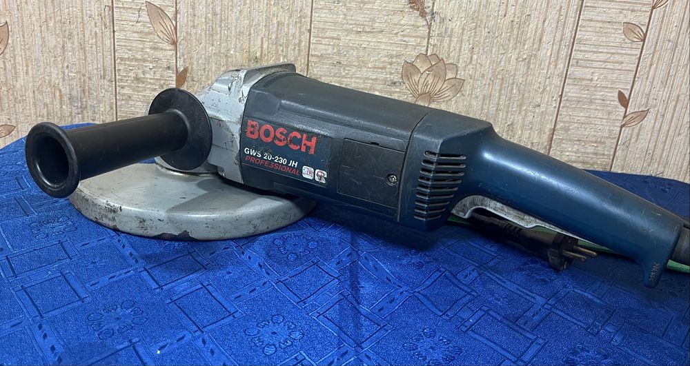 Bosch GWS 20-230 H Professional Болгарка 230мм 2000Вт