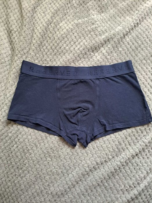 Bokserki męskie Reserved L mega krótkie i delikatne , haftowany napis