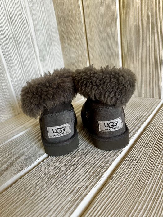 Дитячі UGG Australia Bailey Button розмір US 7 EU 23–23.5 оригінал