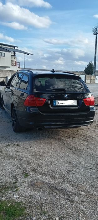 BMW 318 d 143cv 2011