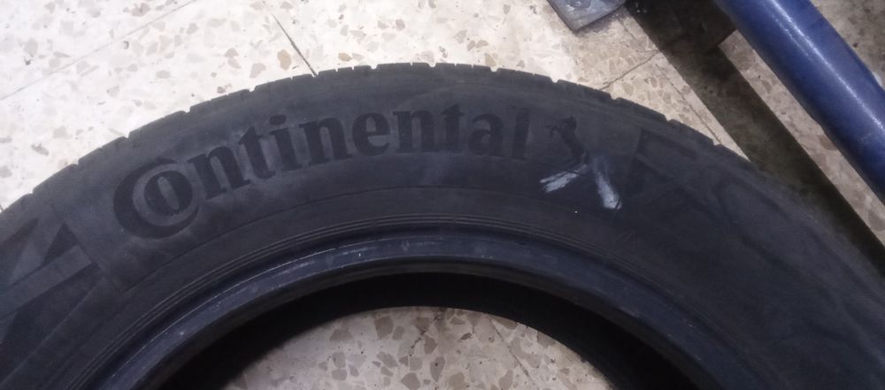 Pneus 185/65/15 Continental
