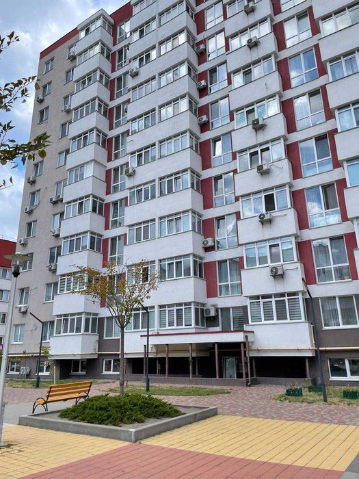 Продаж комерційного приміщення під магазин, шоурум, студію  69.2 м2