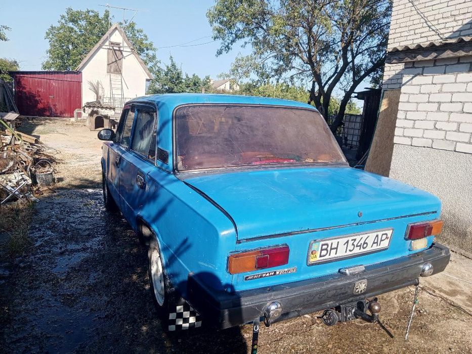 Продам ваз 21011