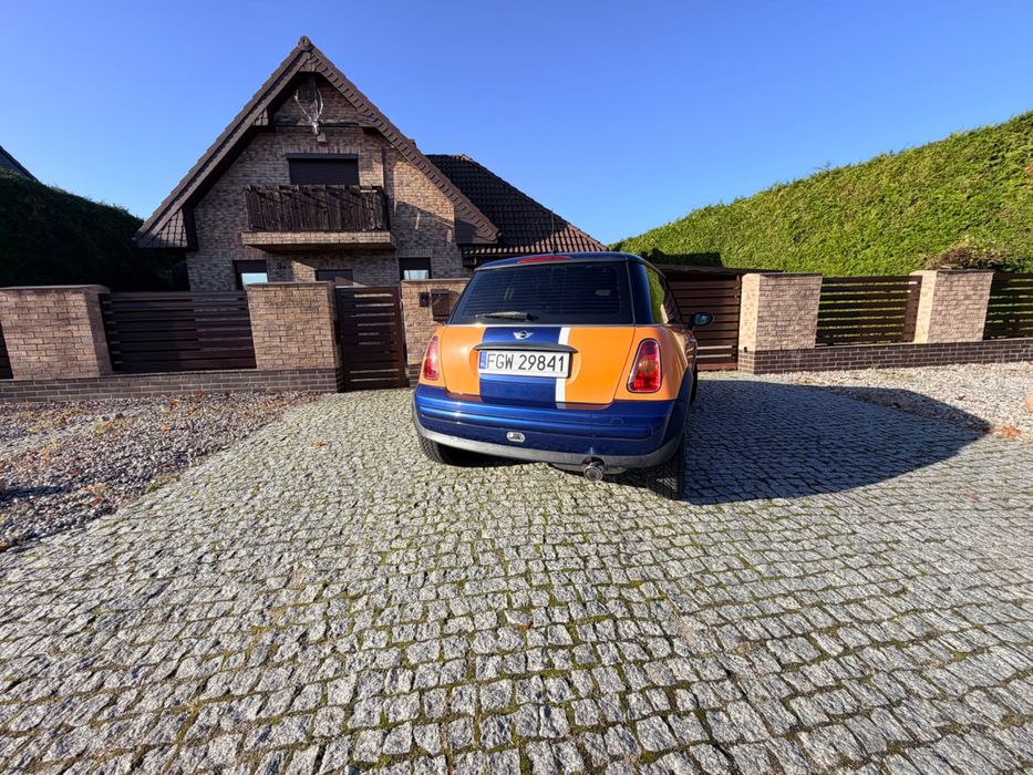 Mini One z bardzo małym przebiegiem