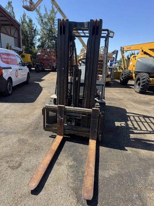 Empilhador Diesel 3ton (usado)