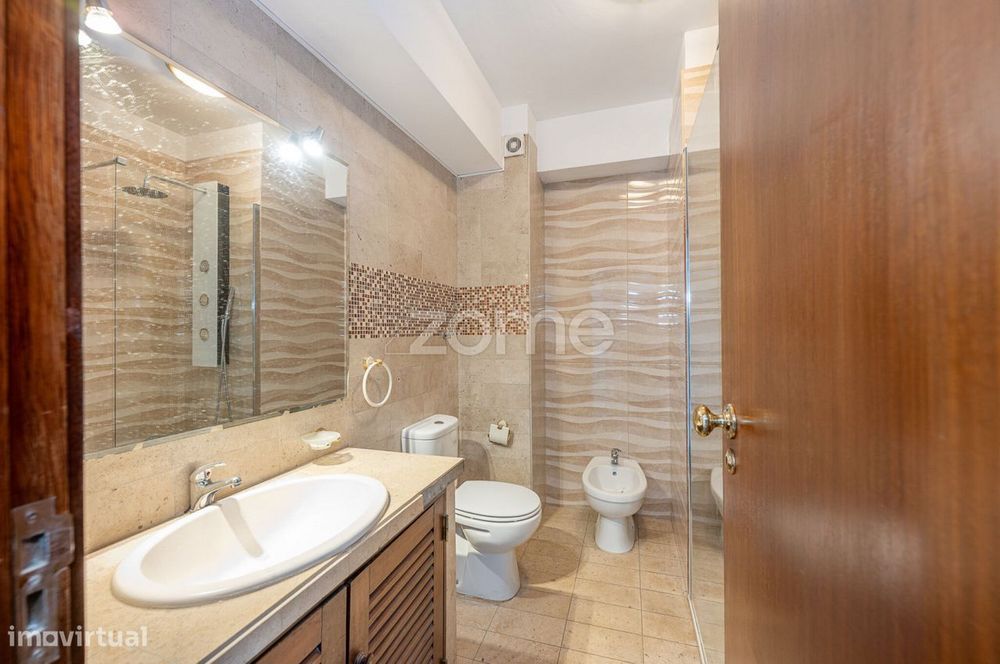 Apartamento T3 Recuado com Terraço em Águas Santas na Maia