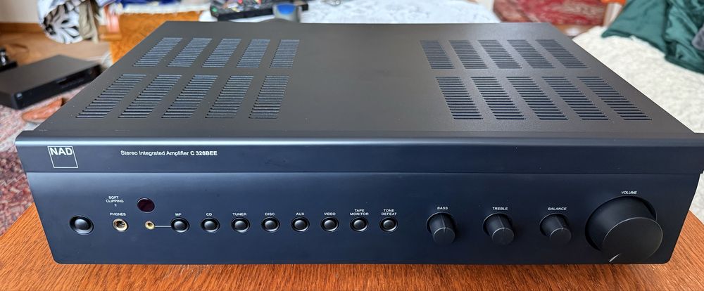 Wzmacniacz zintegrowany NAD C326BEE
