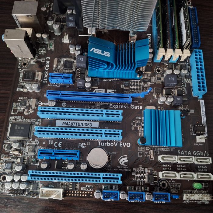 Комплект: Asus M4A87TD / Phenom II X4 955 / 16GB DDR3 / Zalman CNPS 10X