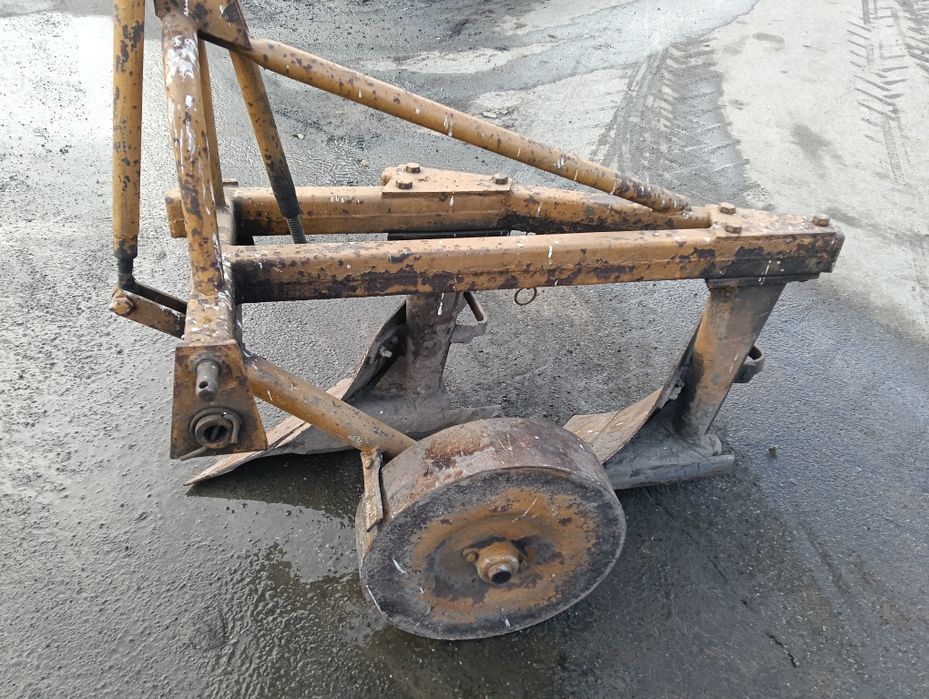 Pług 2 skibowy Ursus C330 C360 Władimirec T25 Unia Grudziadz