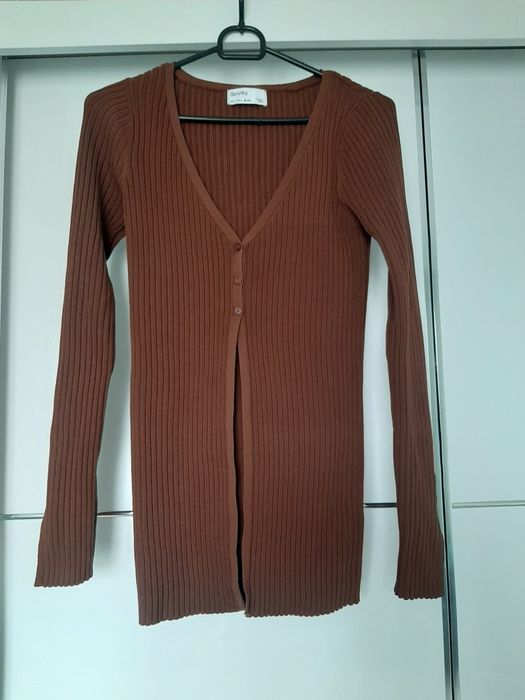Sweterek Bershka