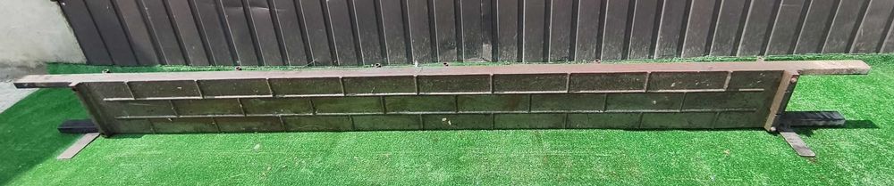 Forma do betonu - podmurówka dwustronna wzór gładki lub cegiełka