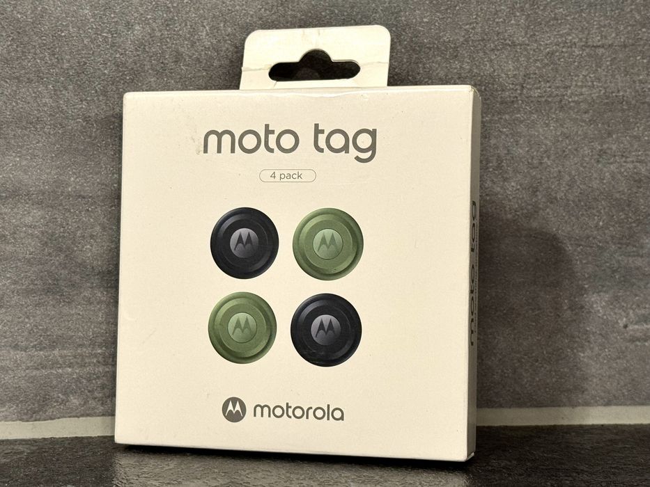 набір із 4 Bluetooth-трекерів/локатори Motorola Moto Tag