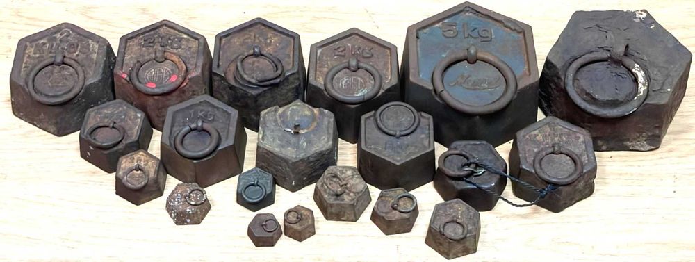 pesos de balança antigos