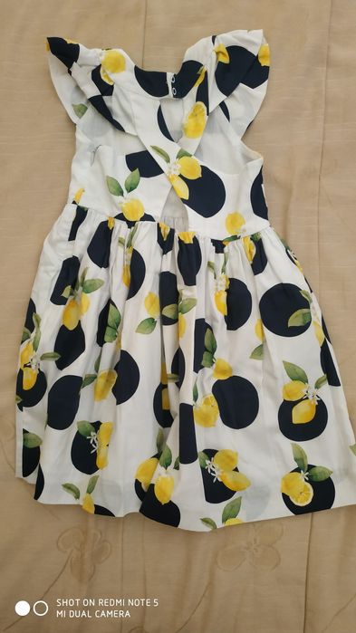 Vestido Mayoral, bolas e limões