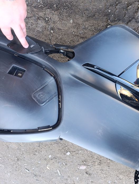 Передний бампер Ford Mustang Mach-E GT от 2021-г Новый.