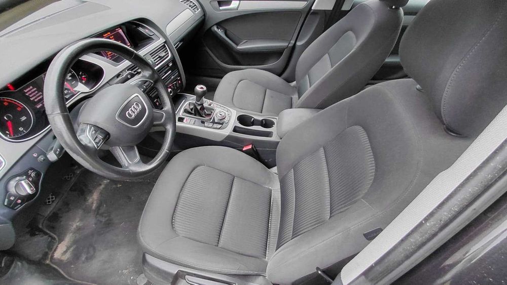 AUDI A4 B8 SEDAN Polift – 2.0 TDI 136 KM