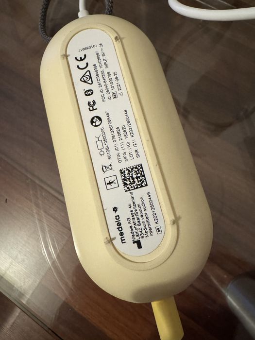 Електричний молоковідсмоктувач MEDELA Freestyle Flex молокоотсос помпа