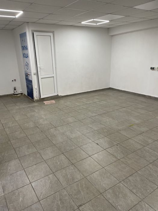 Нежитлове приміщення фасад вул. Квітова