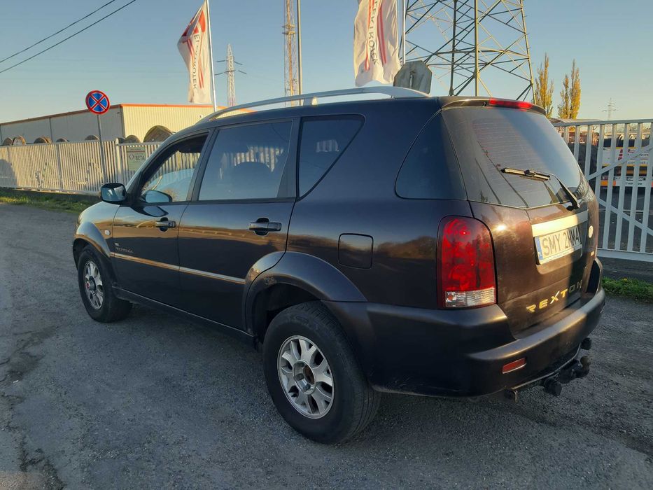 Ssangyong Rexton 2,7xdi 4x4 napęd hak 3500