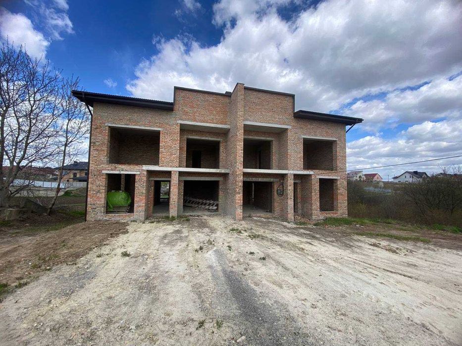 Продаж дуплексу с. Біла