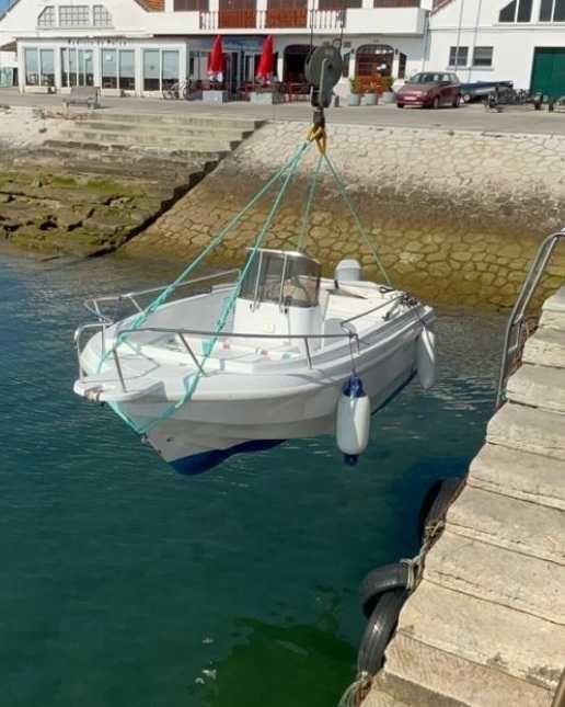 Barco Playmar 460 open, casco duplo